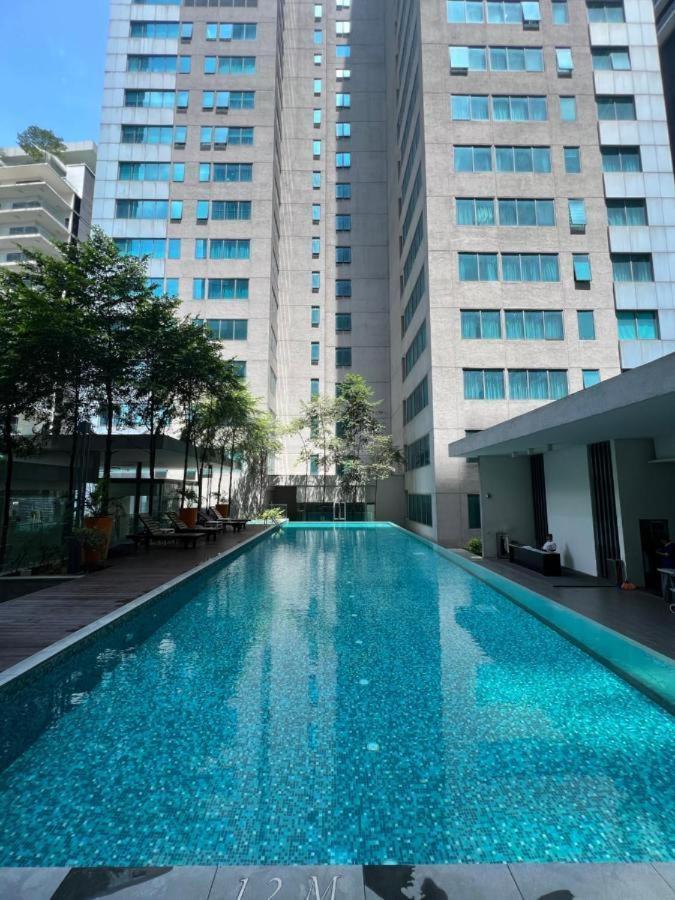Summer Klcc Kuala Lumpur